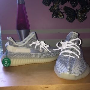 M Yeezy boost White NEW